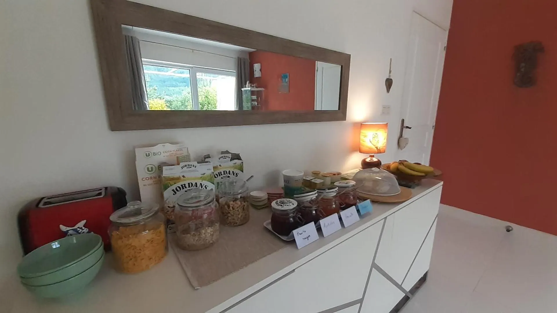 Les Terrasses Du Paradis Guest House Orpierre