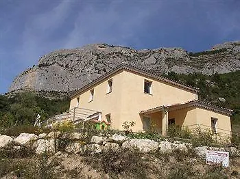 Gasthaus Les Terrasses Du Paradis Orpierre 0*,  Frankreich