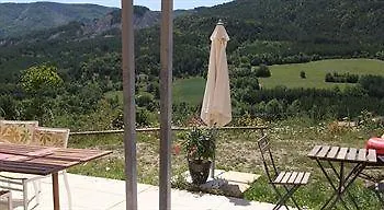 Les Terrasses Du Paradis Orpierre 0*,